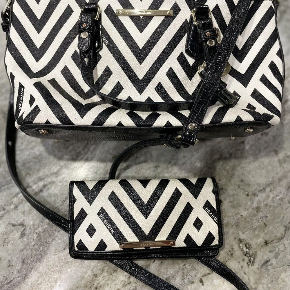 Authentic Brahmin Purse with Matching Wallet - Picture 2 of 13